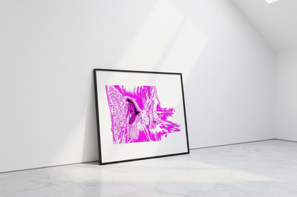 MAGENTA ABSTRACT PULSE — Neues Mockup